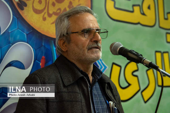 ضیافت افطاری خانه کارگر با حضور کارگران و بازنشستگان-شب هشتم ماه رمض�
