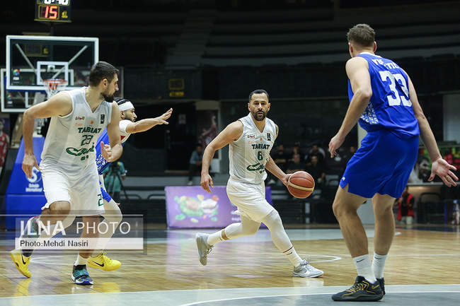 دیدار تیم های بسکتبال طبیعت اسلامشهر و پالایش نفت آبادان