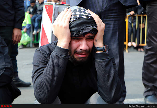 مراسم عزاداری و خیمه سوزان روز عاشورا در بازار تهران
