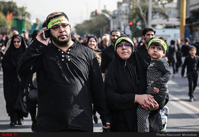 پیاده روی جاماندگان اربعین در تهران 