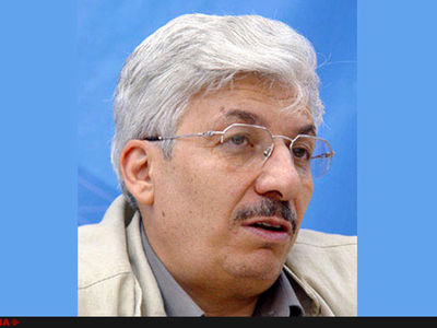 هدایت آقایی از زندان آزاد شد
