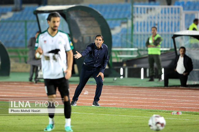 دیدار تیمهای فوتبال پرسپولیس تهران و ذوب آهن اصفهان