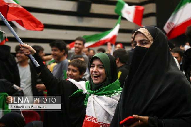 تماشای دومین بازی ایران در جام جهانی قطر در فرهنگسرای اشراق