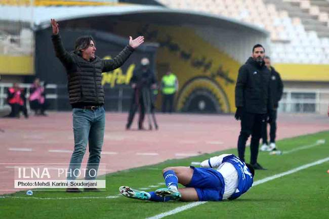 گزارش تصویری فوتبال سپاهان و استقلال 