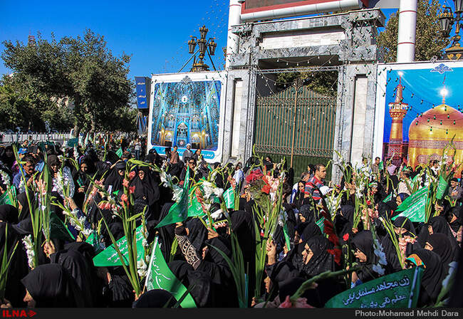 گلباران حرم مطهر رضوی در نخستین روز از دهه کرامت