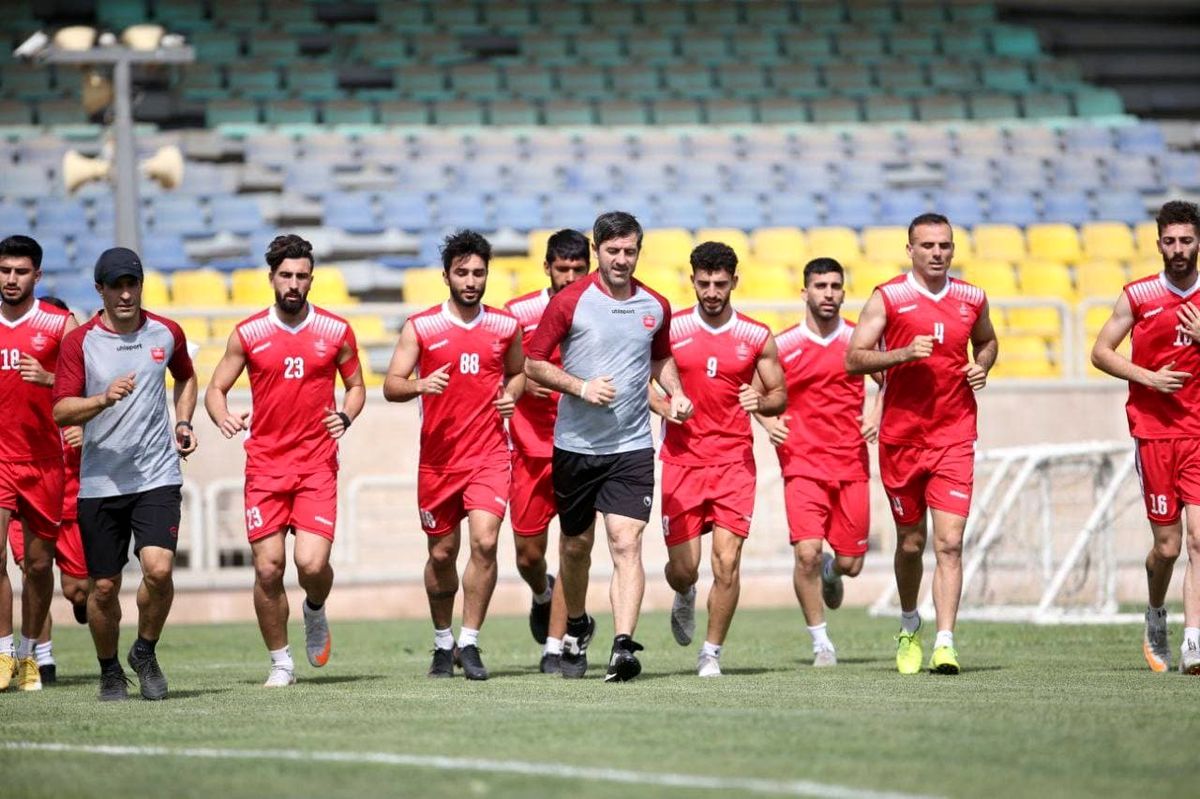 ویدئو: گرم کردن بازیکنان پرسپولیس پیش از دیدار با استقلال