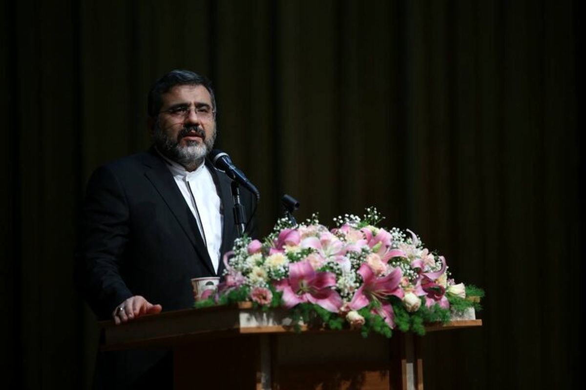 شاخص‌های فرهنگی به سمت الگوهای اسلامی و بومی تغییر می‌یابد