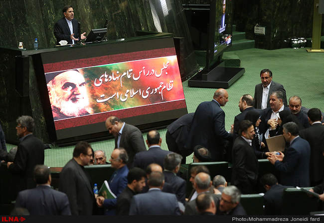 گزارش تصویری جلسه استیضاح وزیر راه و شهرسازی 