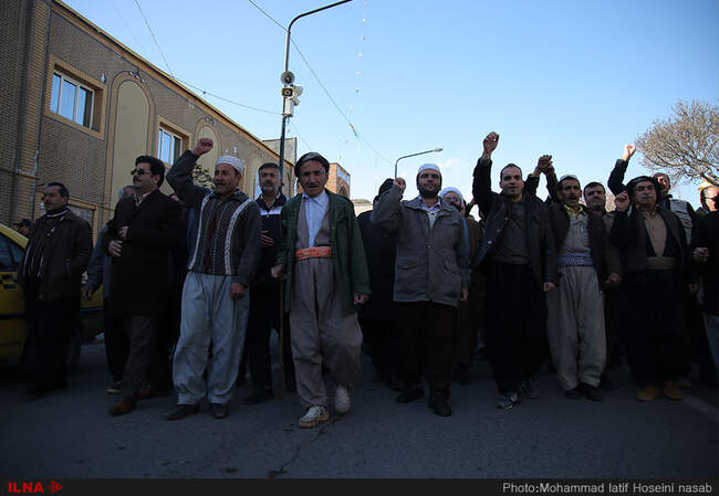 راهپیمایی مردم سنندج در محکوم کردن اقدام رئیس جمهور آمریکا