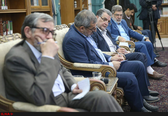  دیدار جمعی از سرداران بازنشسته سپاه پاسداران با آیت‌الله هاشمی رفسنجانی