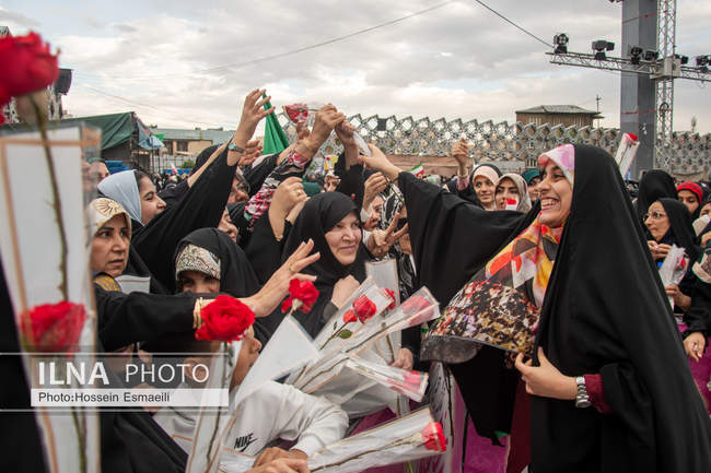  برگزاری جشن ازدواج ۱۰۰۰زوج جان فدا در تهران 