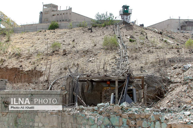 بازدید اصحاب رسانه از محل حمله صهیونیست‌ها در بازداشتگاه اوین