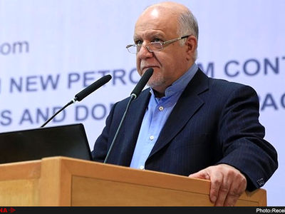Zanganeh: enemies fail to stop Iranian oil export