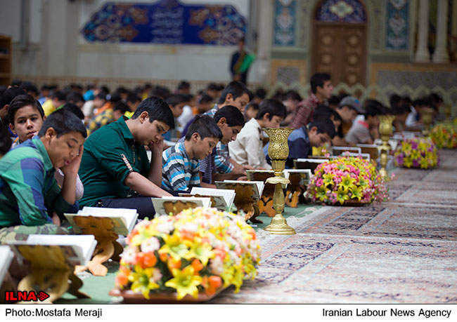 آئین جزء خوانی در حرم حضرت معصومه