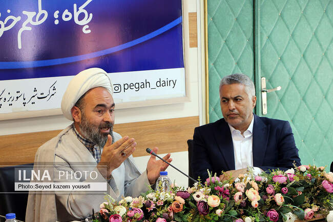 بازدید خبرنگاران از شیر پگاه آذربایجان شرقی