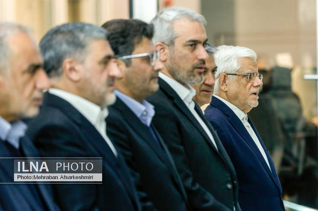 آیین نواختن زنگ آغاز معاملات