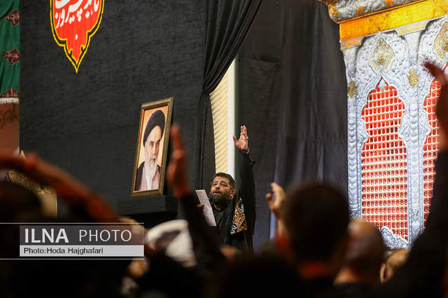 تعویض پرچم گنبد نورانی حضرت فاطمه معصومه سلام الله علیها