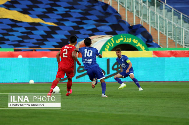 دیدار تیم های استقلال تهران و فولاد خوزستان