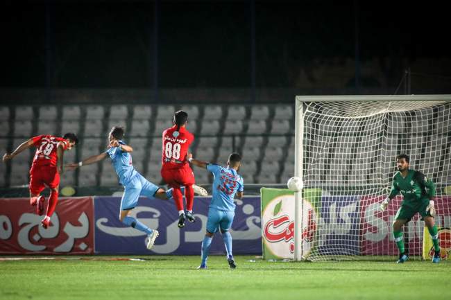گزارش تصویری: پرسپولیس با اقتدار به دنبال پوکر قهرمانی