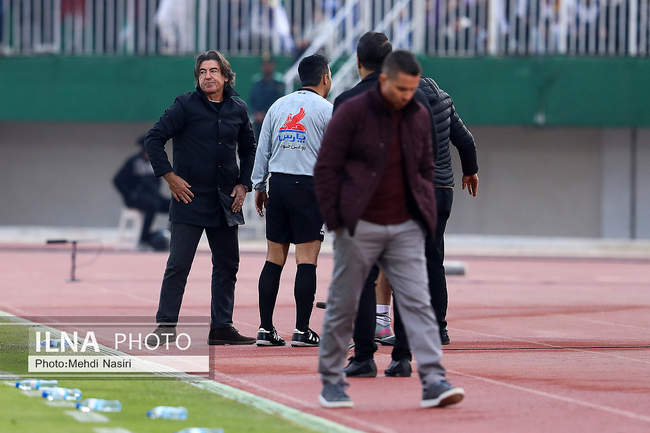 دیدار تیمهای استقلال تهران و پرسپولیس تهران