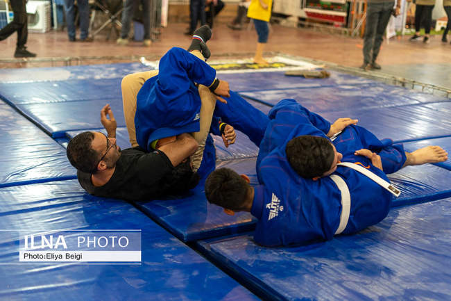 نمایشگاه تخصصی خودرو و تجهیزات طبیعت گردی در قزوین