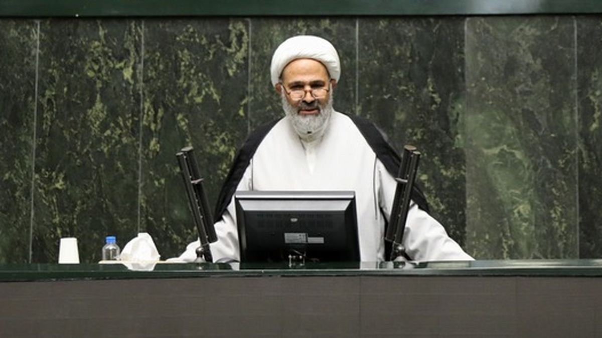 اجرای طرح سه نرخی سوخت بدون جلوگیری از قاچاق موفق نخواهد بود