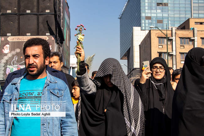 مراسم تشییع پیکر ۱۱۰ شهید گمنام در تهران