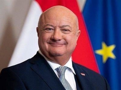صدراعظم فدرال اتریش از انتشار کتاب «ایرانی‌شناسان اتریشی» تقدیر کرد
