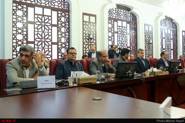 مراسم تجلیل از وزارت اقتصاد به عنوان دستگاه برتر در خدمات رسانی به ای