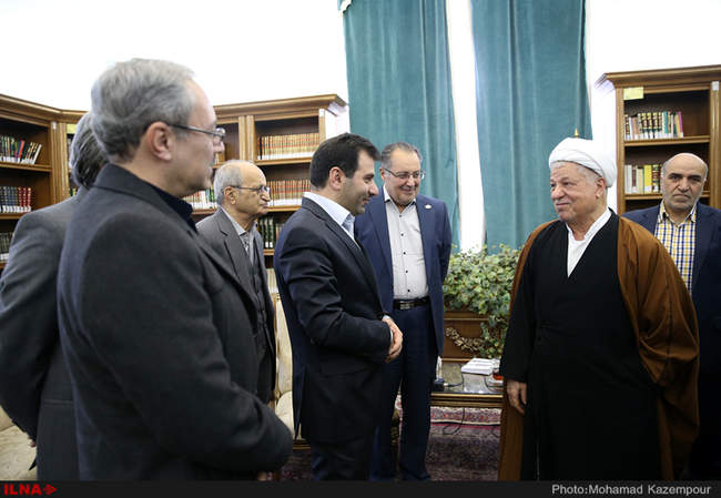 دیدار روسا و منتخبین علمی مؤسسه تحقیقات واکسن و سرم‌سازی رازی با
آی