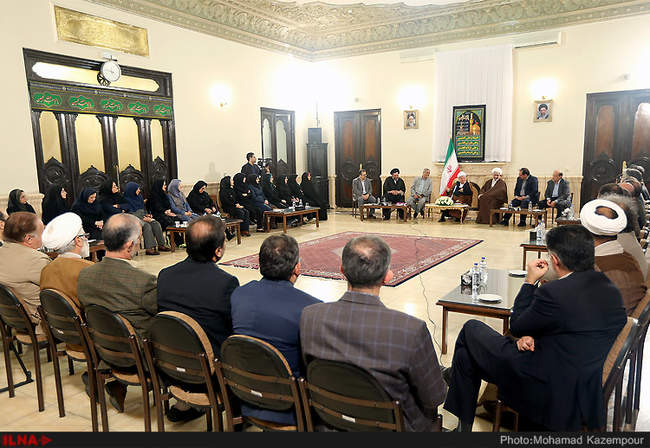 دیدار جمعی از مورخین، استادان و دانشجویان رشته تاریخ در دانشگاه‌های