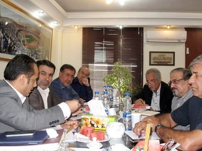 جلسه هیات مدیره جدید استقلال شروع شد/ احتمال معرفی مدیرعامل
