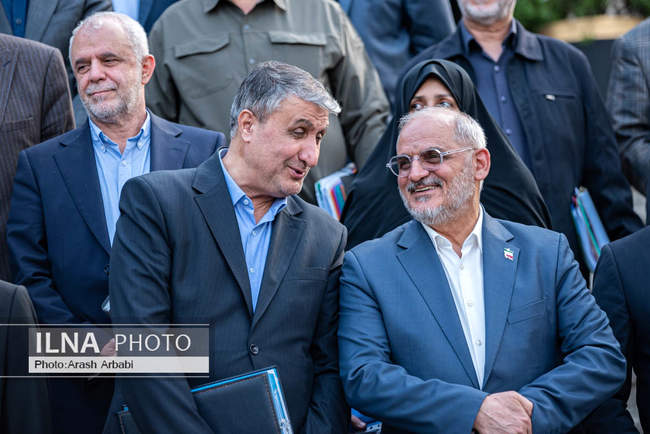  حاشیه جلسه هیات دولت