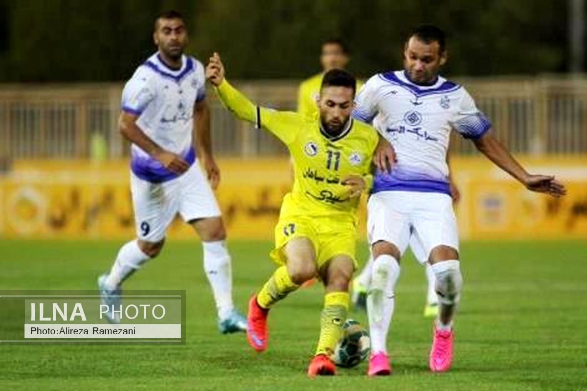 صادقیان: هدف‌ ما شکست الاهلی در تهران است/ انگیزه‌های زیادی دارم