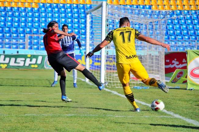 تصاویر/ دیدار آرمان گهر سیرجان و خوشه طلایی ساوه