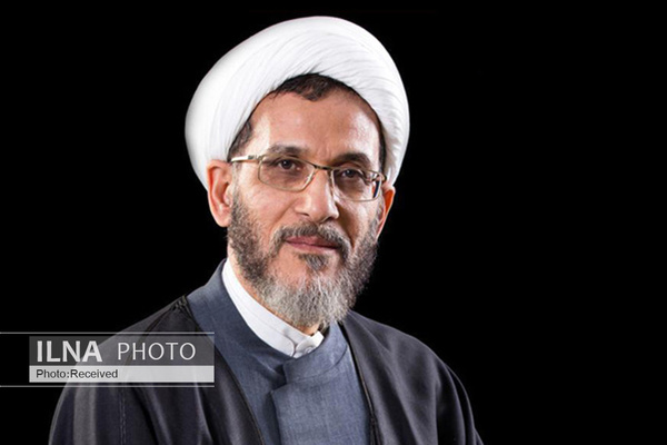 تبدیل مسئله حجاب به یک ابزار سیاسی کار درستی نیست/ حقوق جامعه بر اساس نوع پوشش مردم تعیین نشده است