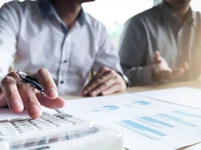 فشار تامین اجتماعی بر کارفرمایان برای پرداخت بدهی حق بیمه؟ / کارفرمایان: خبری از بدهی خود نداریم! / تامین اجتماعی: تاکنون لطف کردیم
