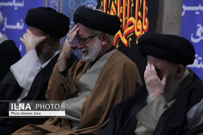 اجتماع بزرگ علما، طلاب و روحانیون شیراز به منظور همبستگی با جبهه مقا�