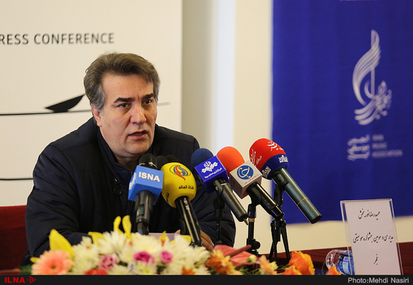 شجریان دکترای دانشگاه تهران را نپذیرفت/میخواهیم از استاد تقدیر کنیم اما نمیپذیرد/جشنواره یکمیلیارد و هشتصدمیلیون تومان پول میخواهد