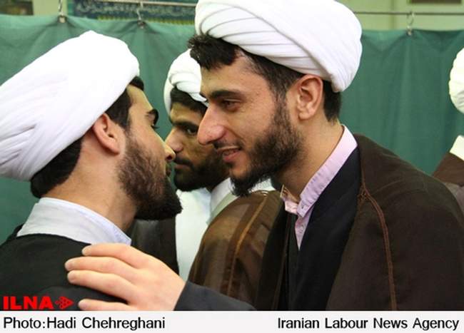 عمامه گزاری طلاب