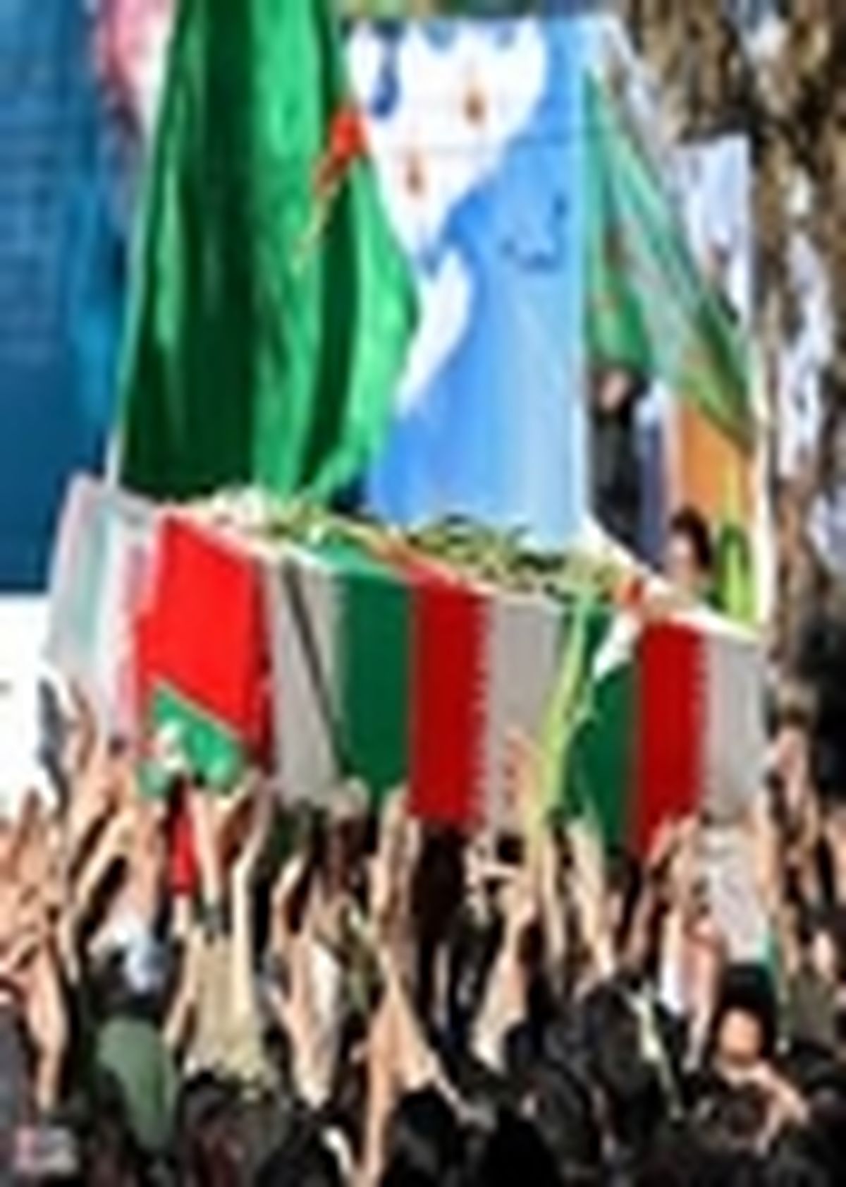 دانشگاه علوم پزشکی گیلان در انتظار شهید گمنام