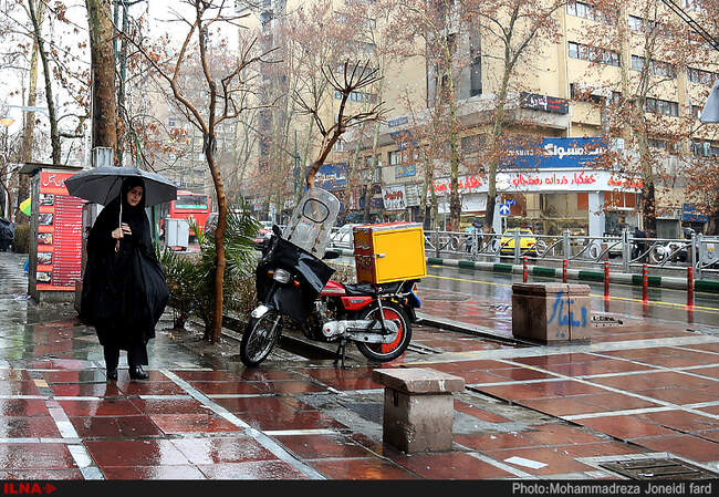 یک روز بارانی در تهران 
