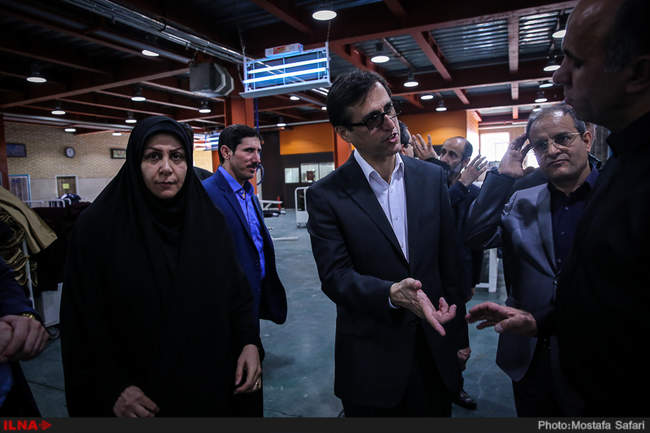 گزارش تصویری بازدید معاون توسعه اشتغال وزیر کار از کارخانه روناک جین