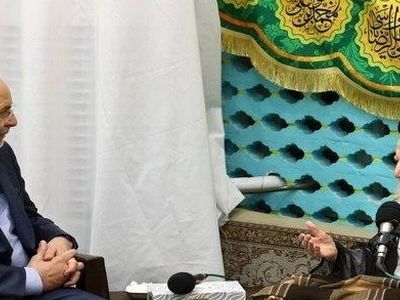 باید قیمت چند قلم کالای اصلی را ثابت نگه داریم تا بیش از میزان افزایش حقوق نباشد