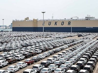 قیمت خودروهای خارجی حباب است/ بستن سایت ثبت سفارش خودرو ایجاد رانت کرد
