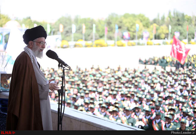 مراسم دانش‌آموختگی دانشجویان دانشگاه امام حسین(ع) با حضور فرمانده کل قوا