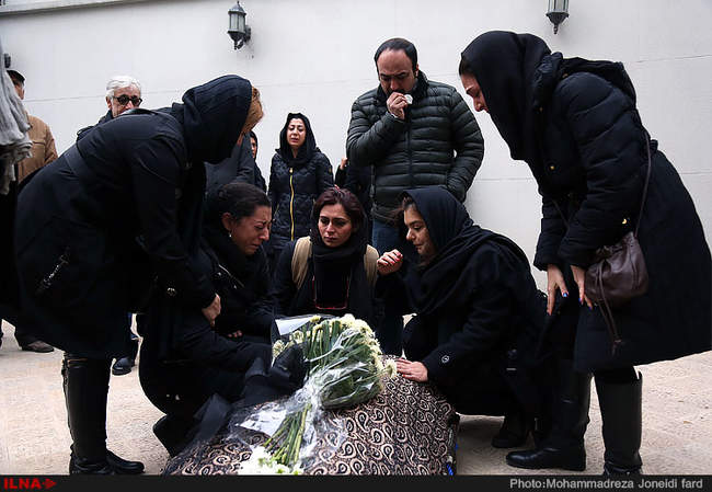 تصاویر خاکسپاری نیما طباطبایی؛ کارگردان جوان سینمای ایران