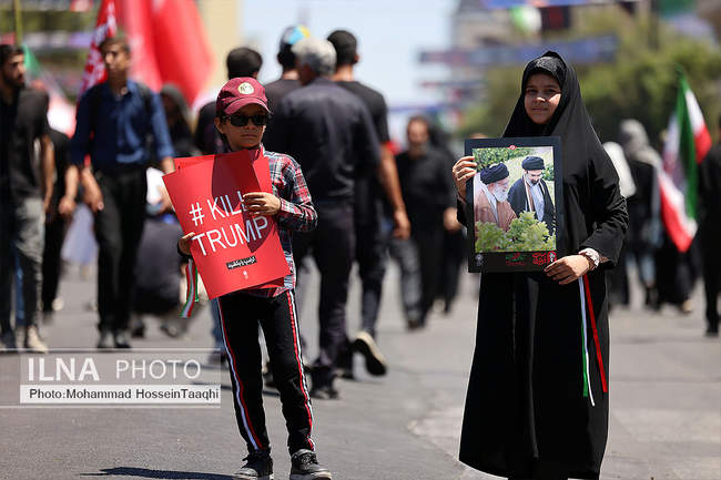 تشییع پیکر مطهر رهبر شهید انقلاب در مشهد / 1