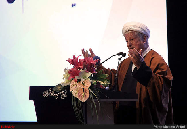 حضور آیت الله هاشمی رفسنجانی در ششمین جشنواره ملی تجلیل از تلاشگران �