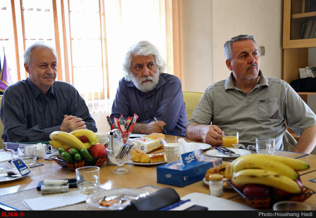 نشست مشترک هیات مدیره و مدیرعامل خانه سینما با شورای صنفی نمایش